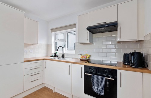 St Albans Apartment | St Albans Central - 2 bedroom flat - 1 FREE parkingnn