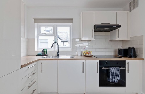 St Albans Apartment | St Albans Central - 2 bedroom flat - 1 FREE parkingnn