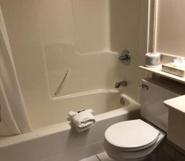 St. Albert Hotel | St. Albert Inn & Suites