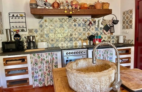 Vila Nogueira de Azeitao House | St Antonio Arrabida-salt pool-Tennis-A/C -close to beaches-35 min lisbon