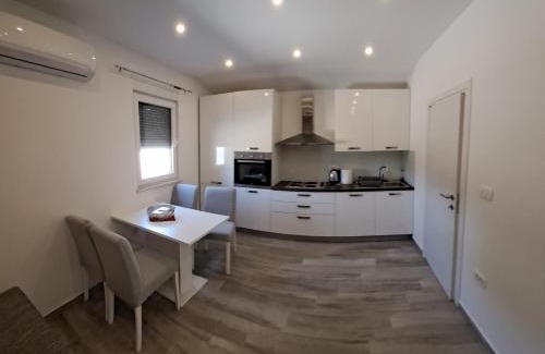 Skatari Apartment | ST&AR apartman