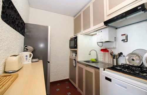 Saint-Cyprien Plage Apartment | St Cyprien Splendid View of the port of St Cyp