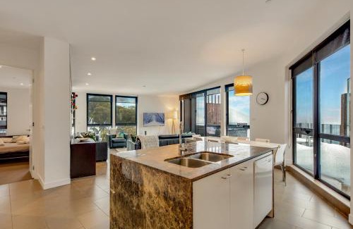 Falls Creek Apartment | St Falls Penthouse West 401