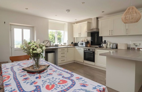 Scawton Cottage | ST GREGORY’S COTTAGE, pet friendly, with a garden in Helmsley