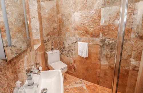 Solva House | St Harmon