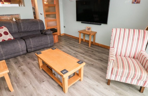 Solva House | ST HARMON, pet friendly, luxury holiday cottage in Solva