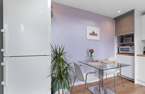 Hove House | St Helens Studio - Free Parking | By My Getaways