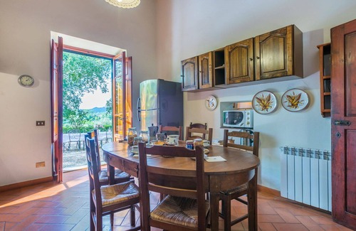 San Casciano in Val di Pesa House | Stunning private villa for 9 people with hot tub, WIFI, TV, patio, panoramic view and parking