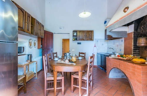 San Casciano in Val di Pesa House | Stunning private villa for 9 people with hot tub, WIFI, TV, patio, panoramic view and parking