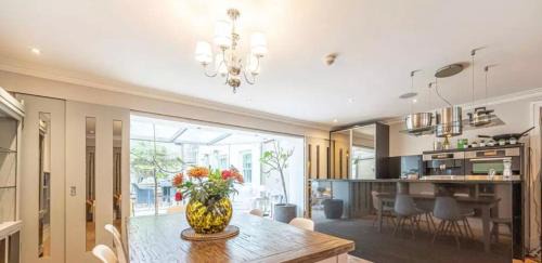 St. Johns Wood Apartment | St Johns Wood 3 Bed Executive apartment