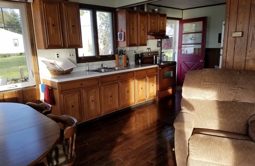 Cape Vincent Cottage | St.Lawrence Riverfront Getaway