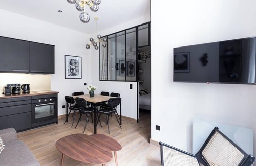 L'Europe Apartment | St-Lazare/Pigalle Luxury & Design Apartment 2BR