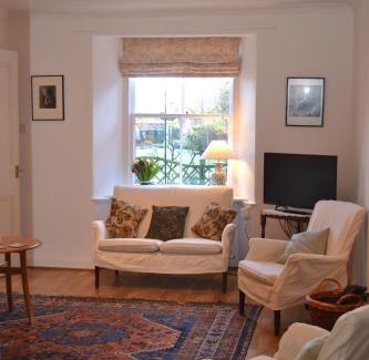 Alyth House | St Louan's