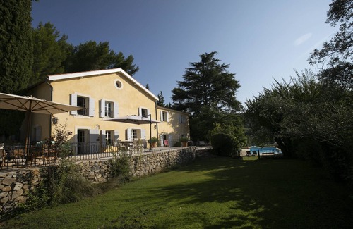 Aix-en-Provence House | St Marc Jaumegarde, Bastide in the heart of nature, 2 steps from the city of Aix en Prov