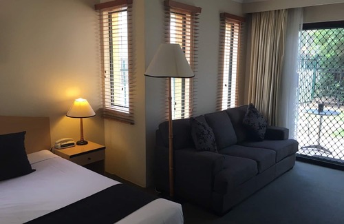 St Marys Hotel | St. Marys Park View Motel