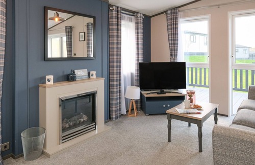 Saint Columb Major Cabin | ST MAWGAN'S COVE 14, family friendly, with a garden in Mawgan Porth