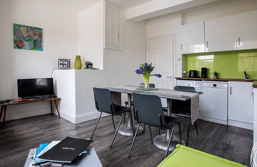 Canonbury Apartment | St Paul's Islington