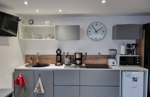 Saint-Pierre-Quiberon Apartment | ST PIERRE QUIBERON STUDIO 30 M2 3 MINUTES WALK FROM THE BEACH AND SHOPS