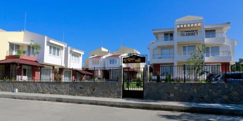 Budjaka Resort | St. Stefan Villas & Hotel