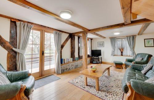 Llanfair Caereinion House | Stabal y Copa