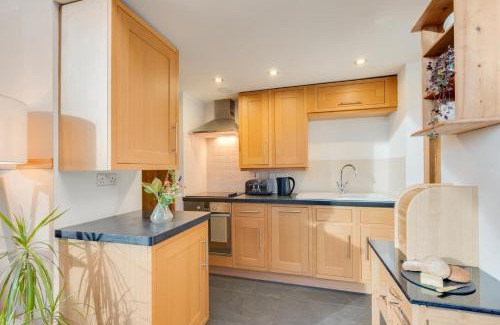 Snowdonia National Park Area House | Stabal y Gelli