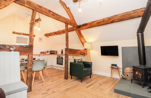 Oswestry House | Stabl, Plas Moelfre Hall Barns
