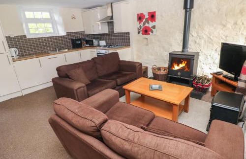 Llys Y Fran House | Stable Cottage