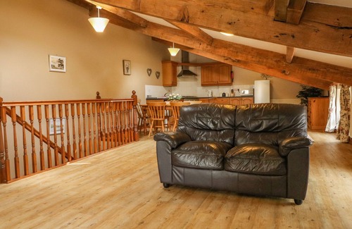 Kirkby Stephen Cottage | STABLE COTTAGE, pet friendly, with a garden in Newbiggin-On-Lune