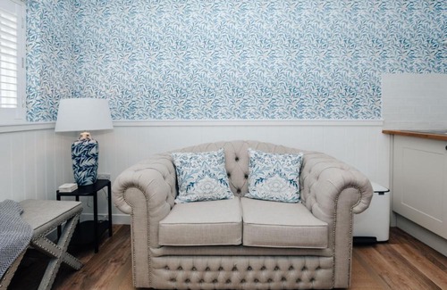 Cheltenham House | Stable Mews, Prestbury Cheltenham