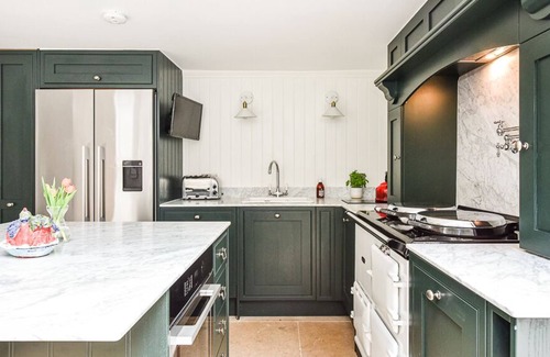 Chelsea Riverside House | Stadium Street Pro-managed