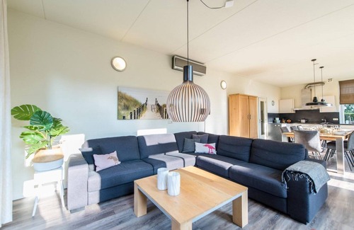 Nes Apartment | Staetige Dames 1, a spacious apartment (ground floor) in the centre of Nes.