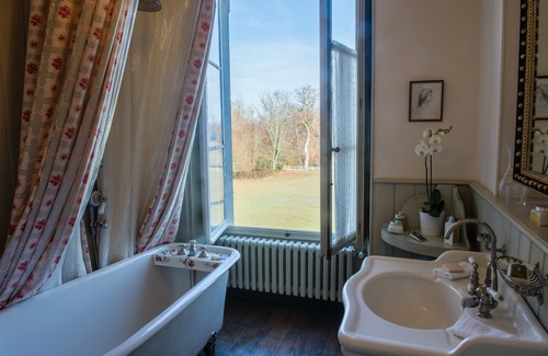 Sadirac Other | Staffed Luxury Chateau: Pool, Vines & Best Location Near Bordeaux