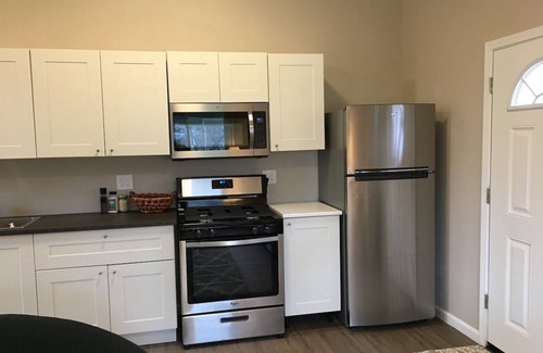 Middletown House | Stagecoach Cottage quiet efficiency