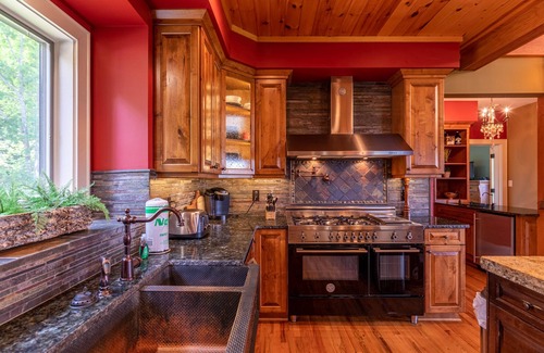 Boone House | Stags Leap in Yonahlossee Pool Table, Indoor Pool, Tennis Courts