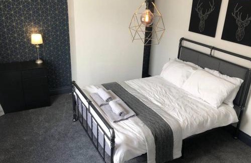 Thornaby On Tees House | Stainsby House 4 Bedrooms Workstays UK