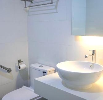 George Town Hotel | Stallions Suite