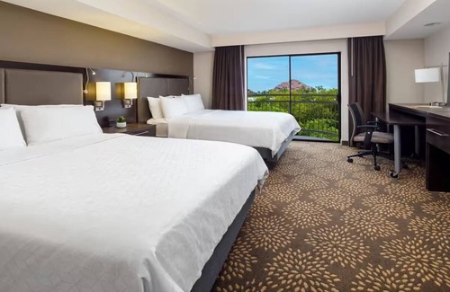Camelback East Hotel | Standard 2 Queens at Holiday Inn & Suites Airport North - Pet-Friendly Property