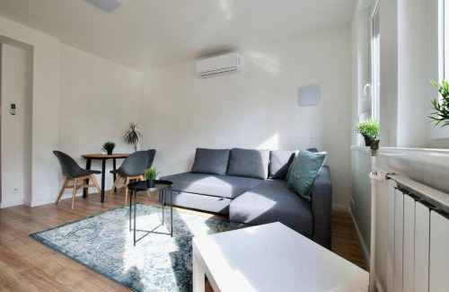 Terezvaros Apartment | Standard Apartment by Hi5 - Dessewffy 37 suites