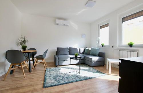 Terezvaros Apartment | Standard Apartment by Hi5 - Dessewffy 37 suites