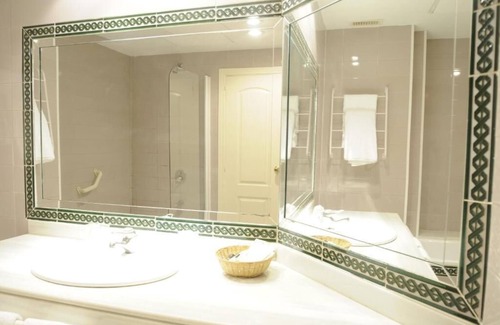 Mairena del Aljarafe Apartment | Standard .