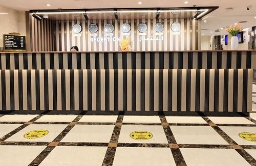 Al Muraqqabat Apartment | Standard King Or Twin Room Near Deira Clocktower