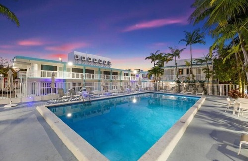 Northeast Miami Apartment | Standard Queen Room Near Uptown 66 MIA