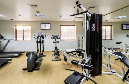 Al Mina Apartment | Standard Room in Jumeirah with Free Breakfast