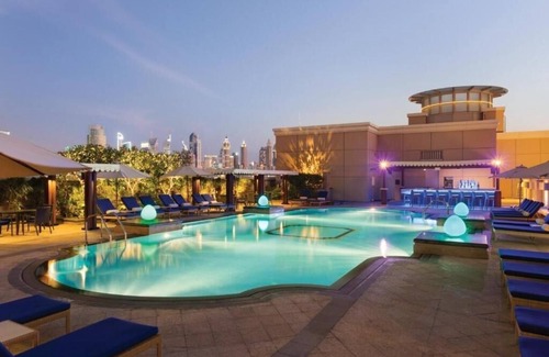 Dubai Apartment | Standard Room Near Hudaiba Public Park By E R
