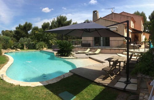 Aubagne House | STANDING HOUSE BETWEEN AIX AND CASSIS IN THE HEART OF A LANDSCAPE GARDEN