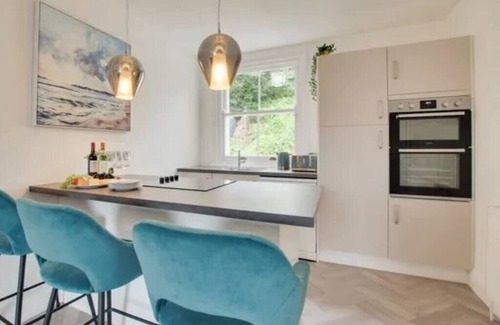Shaldon Apartment | Standout 2BD Coastal Cottages in South Devon