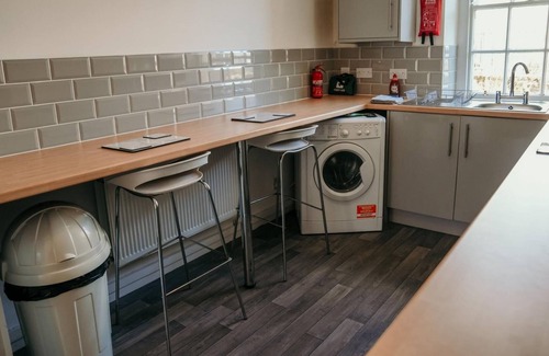 Whitehaven House | Standout 4BD 3 Storey Town House Whitehaven