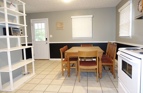 Stanton House | Stanton Dweller - Entire Home