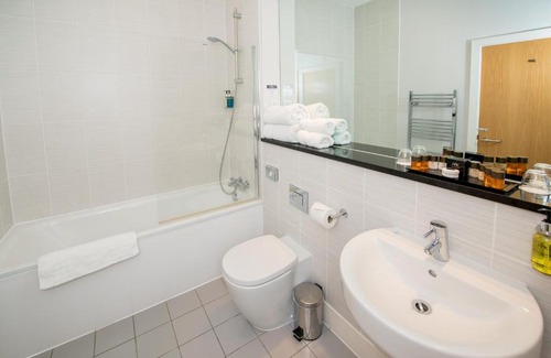 Stanwell Hotel | Stanwell Hotel By Mercure