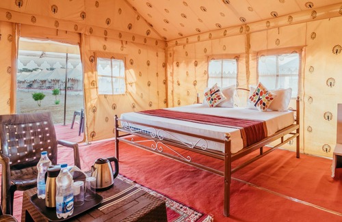 Sam Other | Star desert camp